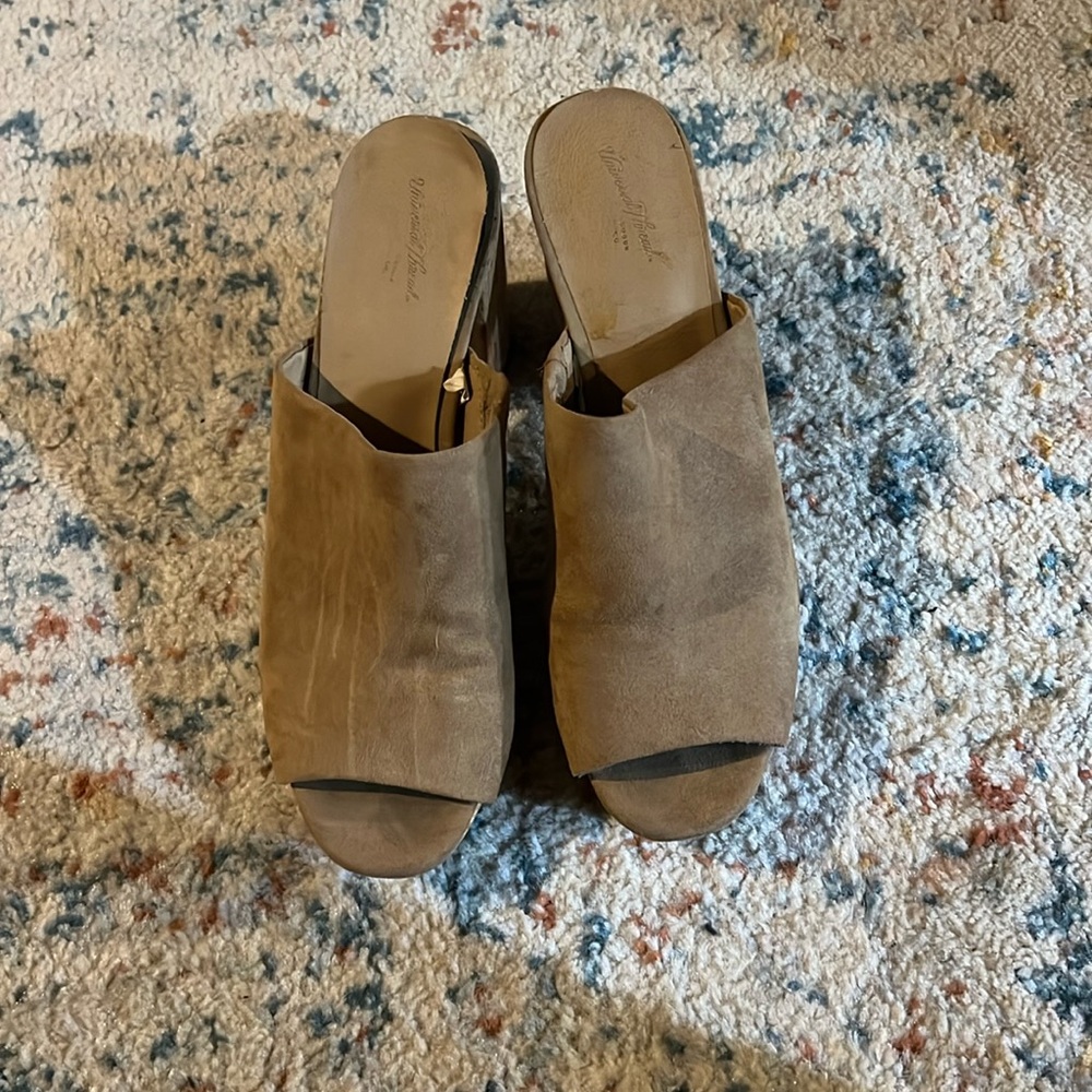 Size 8.5 sandal heel